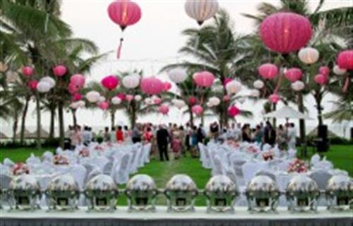 dịch vụ cưới hỏi trọn gói - Dịch vụ tổ chức đám cưới ngoài trời tông hồng trọn gói bàn ghế, rạp, sân khấu, không gian đón kháchTCSK06