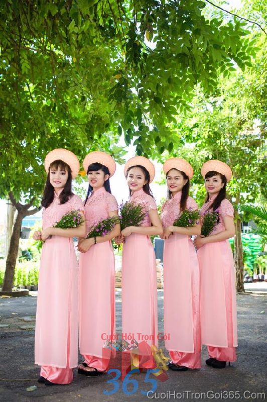 dịch vụ cưới hỏi trọn gói - Cho thuê đội ngũ bưng mâm quả nữ trong trang phục áo dài mới đẹp hiện đại  BQNU67