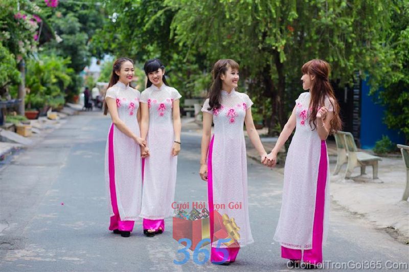 dịch vụ cưới hỏi trọn gói - Cho thuê nhân viên bưng mâm quả nữ trong trang phục áo dài mới đẹp hiện đại  BQNU54