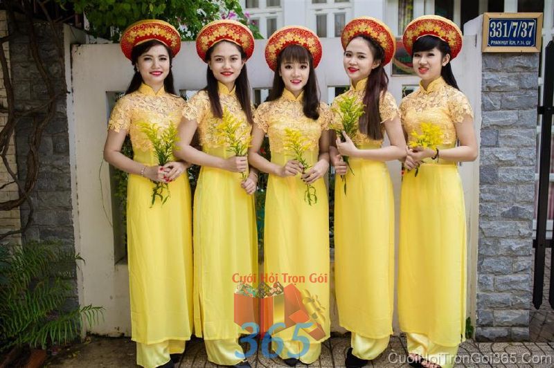 dịch vụ cưới hỏi trọn gói - Cho thuê trang phục áo dài bưng quả nữ mới đẹp, dễ thương  DP49