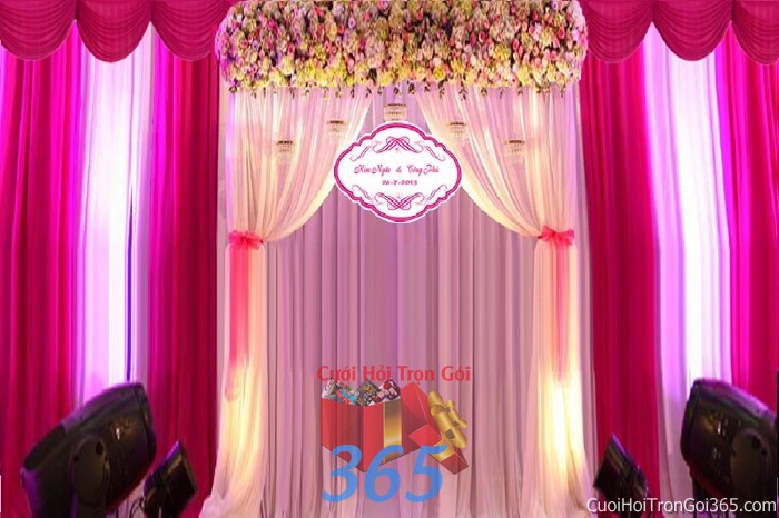 Trang trí backdrop sân khấu trang trí nhà hàng tiệc cưới với voan hồng sen và hoa vải màu sắc nhẹ n CTDN07 : Mẫu cưới hỏi trọn gói 365 của công ty dịch vụ trang trí nhà tiệc cưới hỏi đẹp rẻ uy tín ở tại quận Tân Phú Sài Gòn TPHCM Gò Vấp
