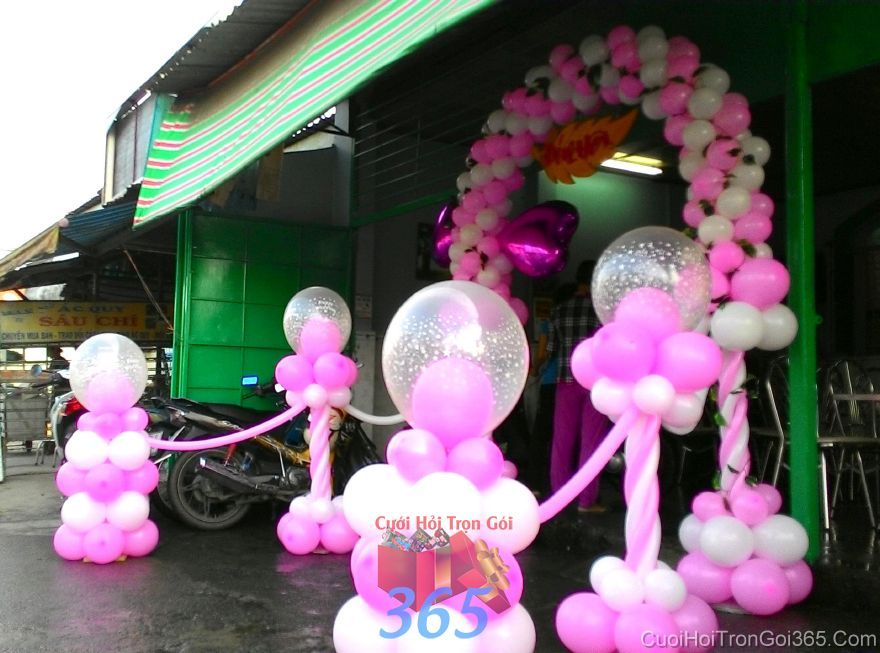 Cổng cưới bong bóng màu hồng phấn kết theo yêu CBB16 : Mẫu cưới hỏi trọn gói 365 của công ty dịch vụ trang trí nhà tiệc cưới hỏi đẹp rẻ uy tín ở tại quận Tân Phú Sài Gòn TPHCM Gò Vấp