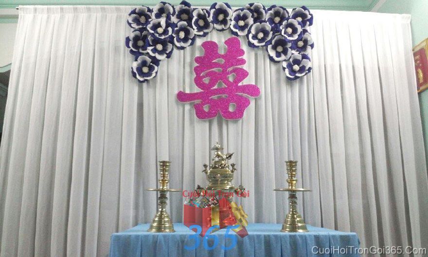 Trang trí bàn thờ gia tiên ngày cưới với  hoa giấy màu xanh d BT34 : Mẫu cưới hỏi trọn gói 365 của công ty dịch vụ trang trí nhà tiệc cưới hỏi đẹp rẻ uy tín ở tại quận Tân Phú Sài Gòn TPHCM Gò Vấp