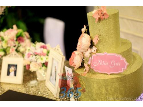 Phụ kiện đám cưới thùng đựng tiền nhà trai gái màu vàng đồng dùng để trang trí bàn ký tên đón khách, không gian tiệc cưới nhà PKC72 : Mẫu cưới hỏi trọn gói 365 của công ty dịch vụ trang trí nhà tiệc cưới hỏi đẹp rẻ uy tín ở tại quận Tân Phú Sài Gòn TPHCM Gò Vấp