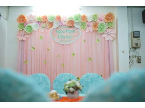Shop dịch vụ cưới hỏi cưới hỏi 365 | công ty, shop cưới hỏi: trang trí nhà đám cưới, bàn thờ gia tiên, cắt dán chữ; cổng hoa tươi, cổng hoa vải, hoa cầm tay, hoa để bàn, hoa trang trí ngày cưới; mâm quả cưới hỏi, nhân sự bưng quả ; cho thuê bàn ghế, nhà bạt, khung rạp - Phông ăn hỏi tông màu xanh đặc biết PC37